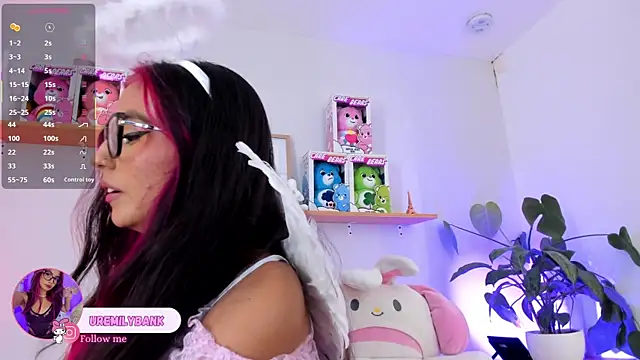 emily bank online show from 31, 10, 2025