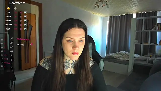 AizaRose online show from 17, 4, 2026