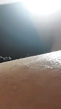 gurlnips online show from 25, 4, 2026