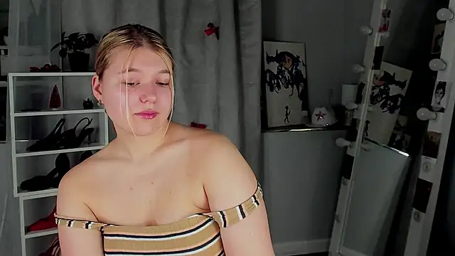 Rebecca Kelly online show from 8, 1, 2026