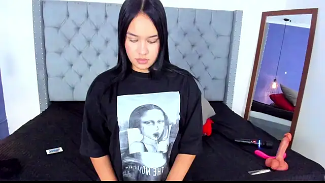 ShanellBlack online show from 13, 2, 2025