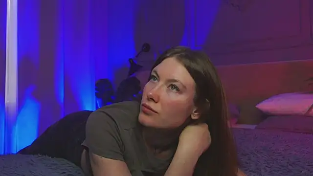 Liv Fay online show from 27, 9, 2025