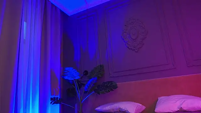 Liv Fay online show from 9, 10, 2025