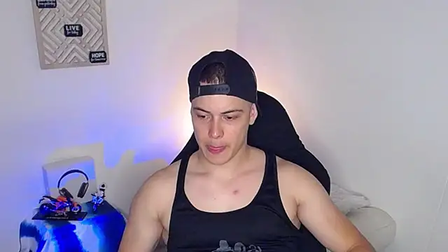 Snapshot of Alan_hadid1 chatting on 14, 1, 2025 Alan hadid1 online show from 14, 1, 2025