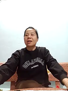 Queen 18200 online show from 5, 1, 2025