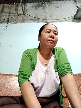 Queen 18200 online show from 8, 3, 2026