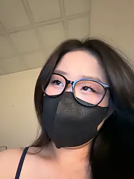 Snapshot of Jenni_nana chatting on 19, 10, 2025 Jenni nana online show from 19, 10, 2025