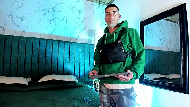 DrakeNeumann online show from 20, 9, 2025