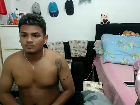 Snapshot of Boycuriousxxx chatting on 25, 2, 2025 Boycuriousxxx online show from 25, 2, 2025