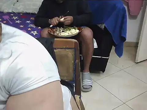 Snapshot of Boycuriousxxx chatting on 23, 11, 2025 Boycuriousxxx online show from 23, 11, 2025