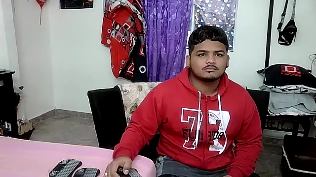 Boycuriousxxx online show from 26, 4, 2026