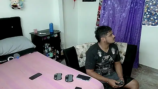 Boycuriousxxx online show from 28, 4, 2026