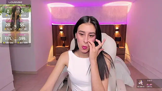 karlaa james online show from 20, 4, 2026