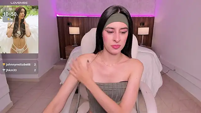 karlaa james online show from 3, 6, 2026