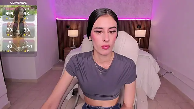 karlaa james online show from 17, 6, 2026