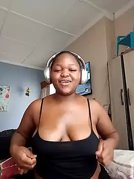 Snapshot of Sexymamibo chatting on 18, 3, 2025 Sexymamibo online show from 18, 3, 2025