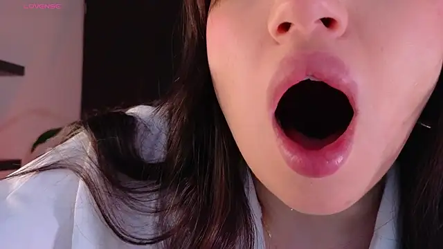 eimy22 online show from 27, 1, 2025