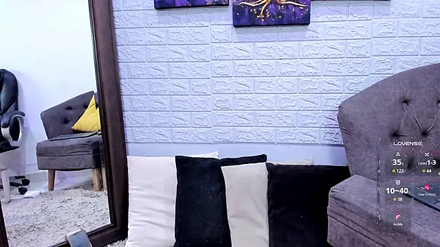 Miranda doll  online show from 22, 4, 2026