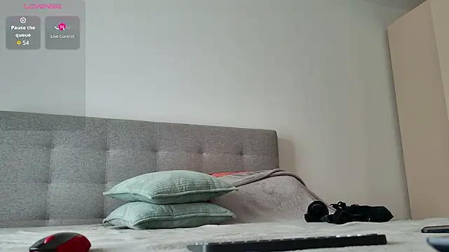 Hotmompeach online show from 1, 2, 2026