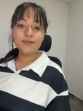 Snapshot of jjulietha95 chatting on 2, 6, 2026 jjulietha95 online show from 2, 6, 2026