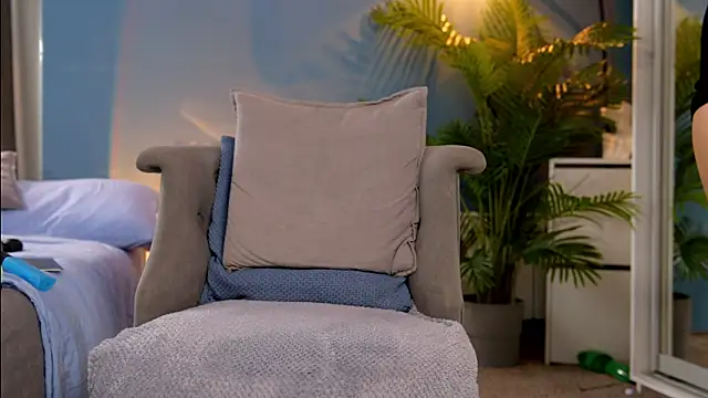  keeti  online show from 8, 3, 2025