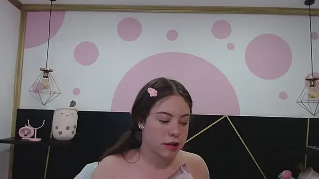 DanniAbbey online show from 18, 2, 2025