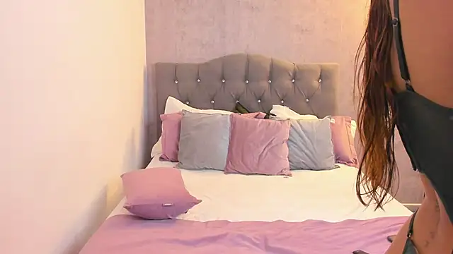 Snapshot of gia_watsonn chatting on 20, 11, 2025 gia watsonn online show from 20, 11, 2025