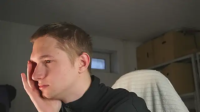 dustyn fox online show from 25, 4, 2026