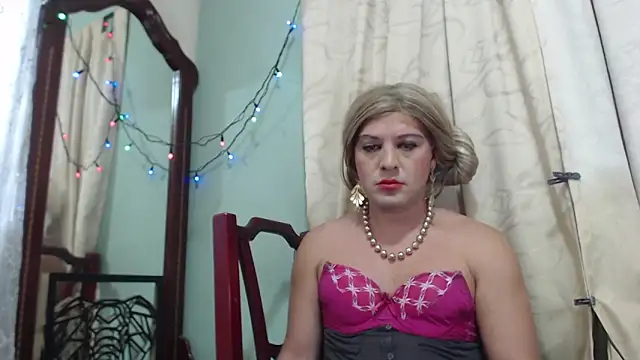 Snapshot of Bianca_Vega chatting on 4, 1, 2025 Bianca Vega online show from 4, 1, 2025