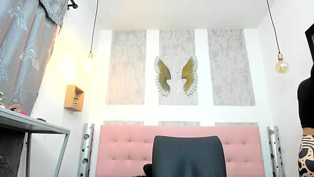 ciara connor online show from 25, 3, 2026