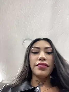 Effy Bonny online show from 8, 2, 2025