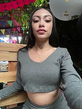 Effy Bonny online show from 4, 3, 2025