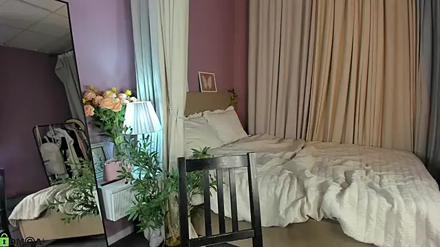 Dearly Emily online show from 24, 7, 2026