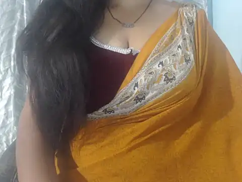 cute-priy online show from 2, 4, 2026