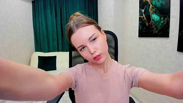 MileyWings online show from 3, 3, 2025