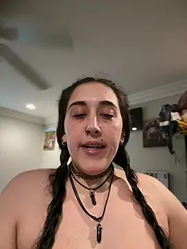 ThicBunz online show from 26, 4, 2026