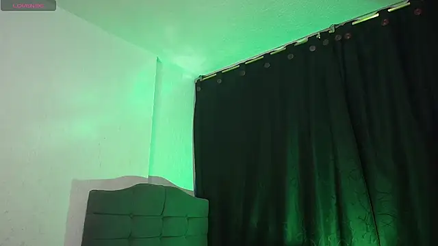 Snapshot of sexybat_twink chatting on 27, 9, 2025 sexybat twink online show from 27, 9, 2025