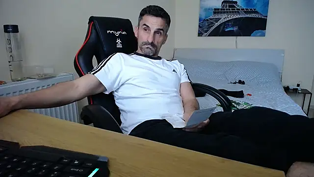 amydamarw online show from 21, 4, 2026