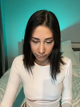 Sophiehii online show from 6, 12, 2024