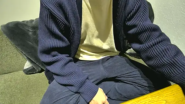 Snapshot of atom0407 chatting on 21, 12, 2024 atom0407 online show from 21, 12, 2024