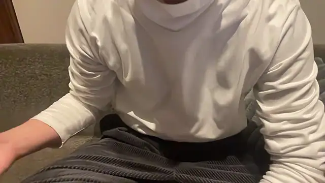 Snapshot of atom0407 chatting on 12, 1, 2025 atom0407 online show from 12, 1, 2025