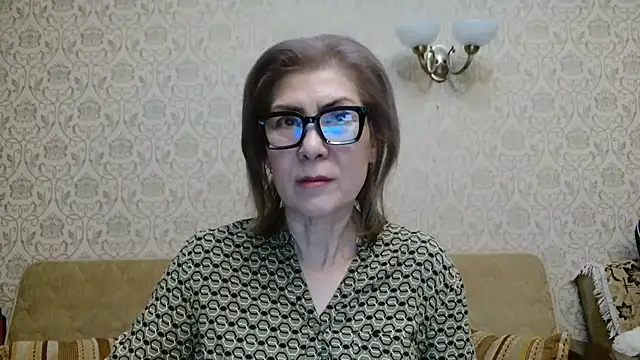 Elegant00Lady online show from 28, 11, 2025