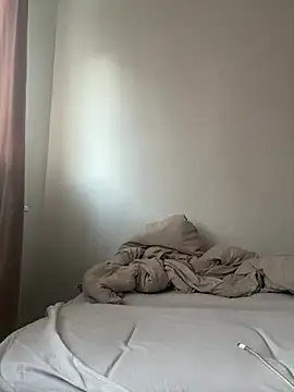 Snapshot of Sara_darling chatting on 8, 3, 2025 Sara darling online show from 8, 3, 2025