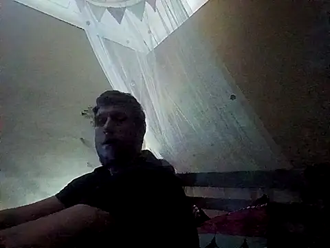 Missmesexycouple69 online show from 1, 10, 2025