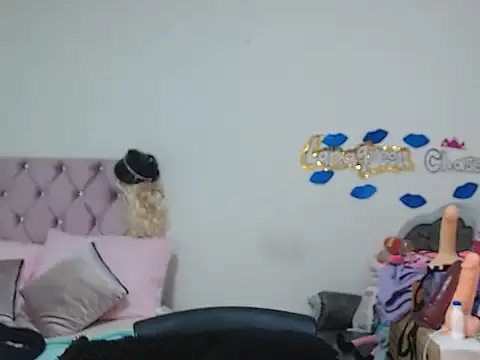 lanaqueen699 online show from 3, 2, 2025