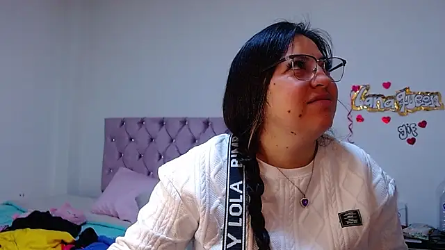 lanaqueen699 online show from 9, 4, 2026