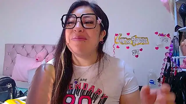 lanaqueen699 online show from 23, 4, 2026