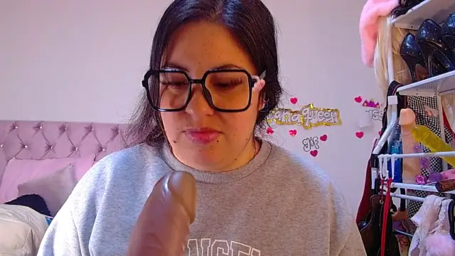 lanaqueen699 online show from 5, 6, 2026