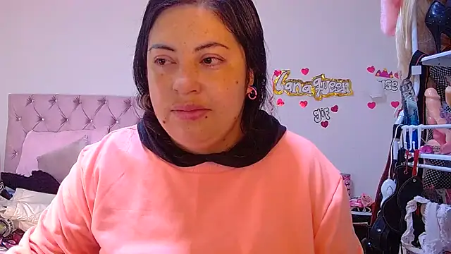 lanaqueen699 online show from 10, 6, 2026