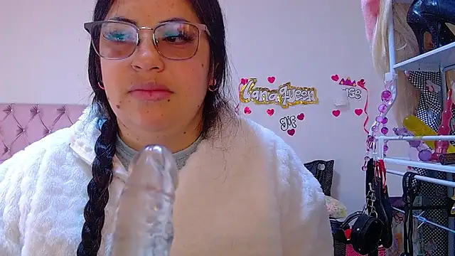 lanaqueen699 online show from 7, 7, 2026